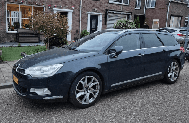 Dikke / Fat 😜 Citroën C5 X7 Tourer 3.0HDi V6 Exclusive / Also possible to rent