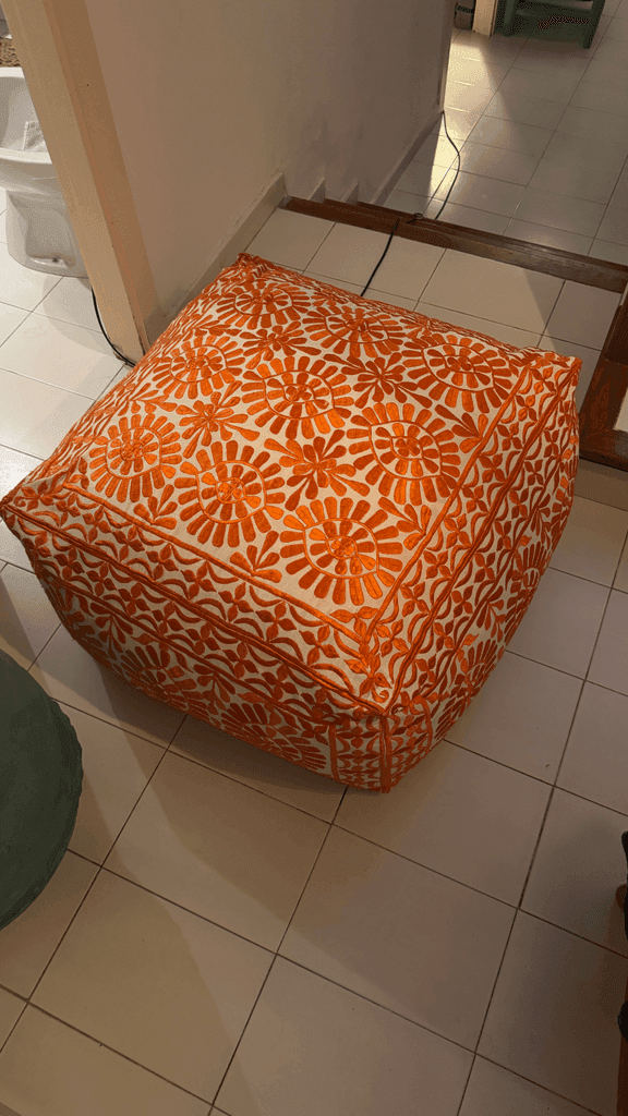 Naranja puff