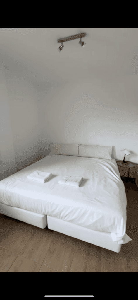 1d3513b1-c07a-40c8-89c7-5d251e00e555.png