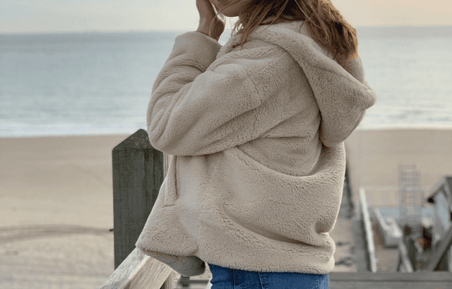 chaqueta de peluche de Zara