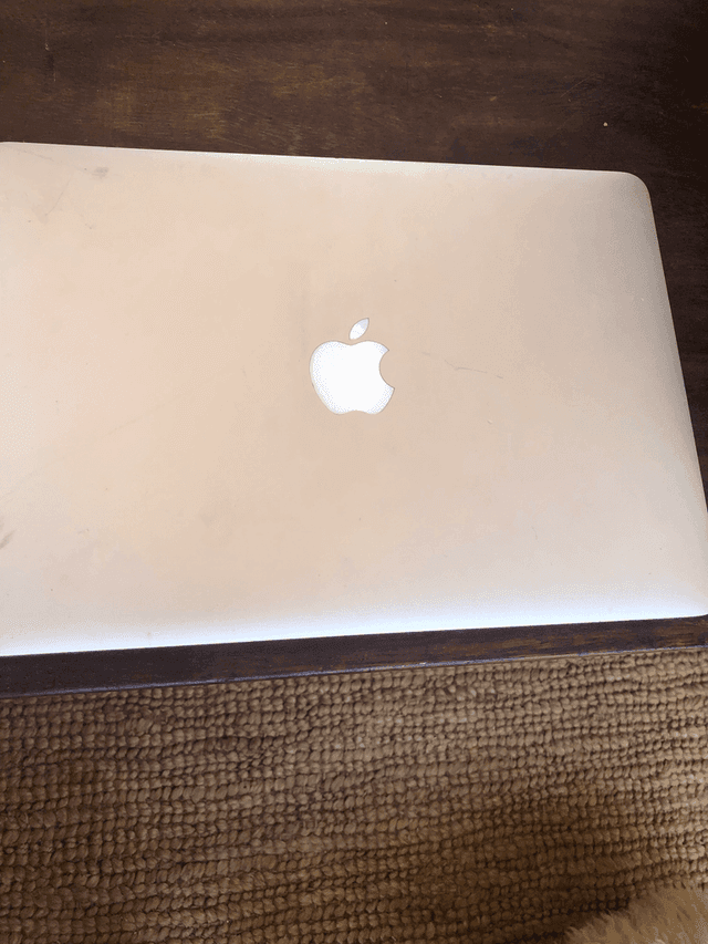 MacBook